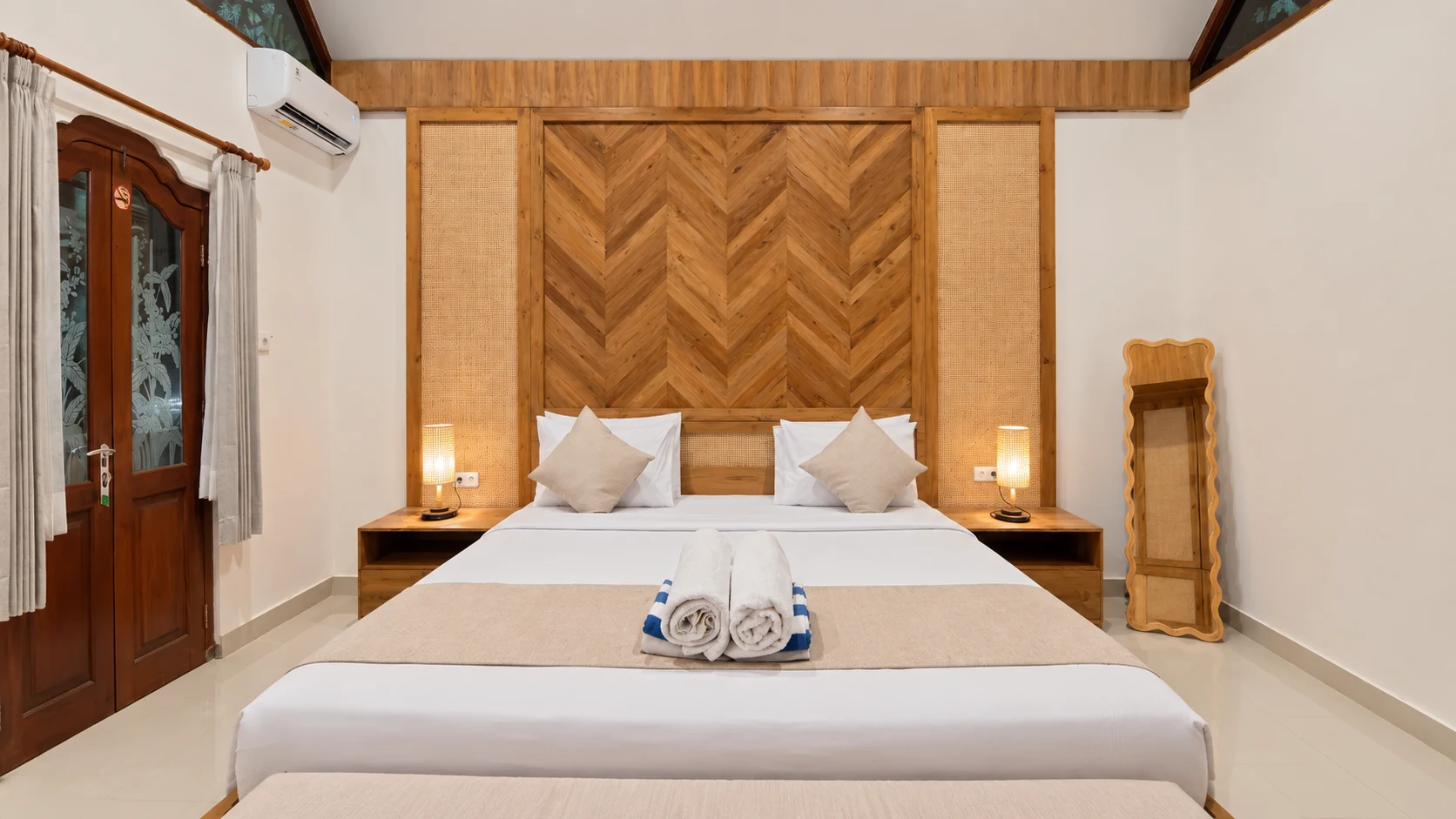 Kusnadi Pool Suite